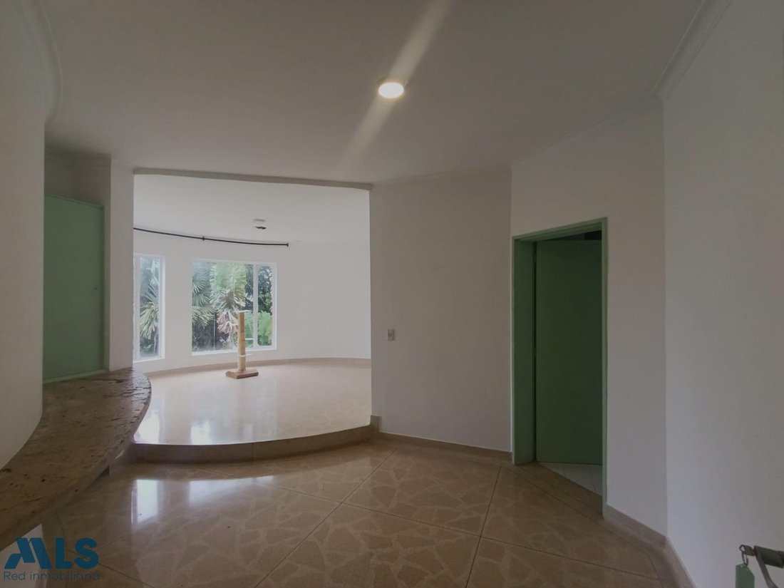 House in Medellín, Antioquia, Colombia 4 - 16208265