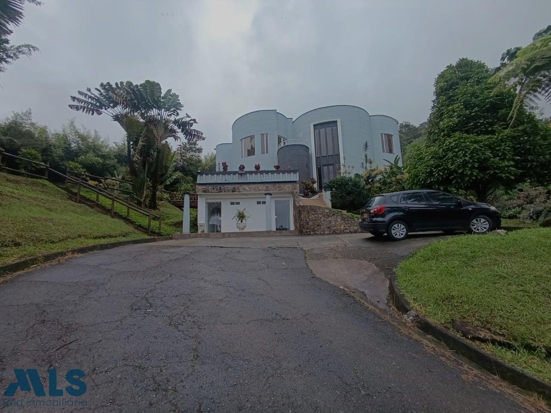 House in Medellín, Antioquia, Colombia 2 - 16208265