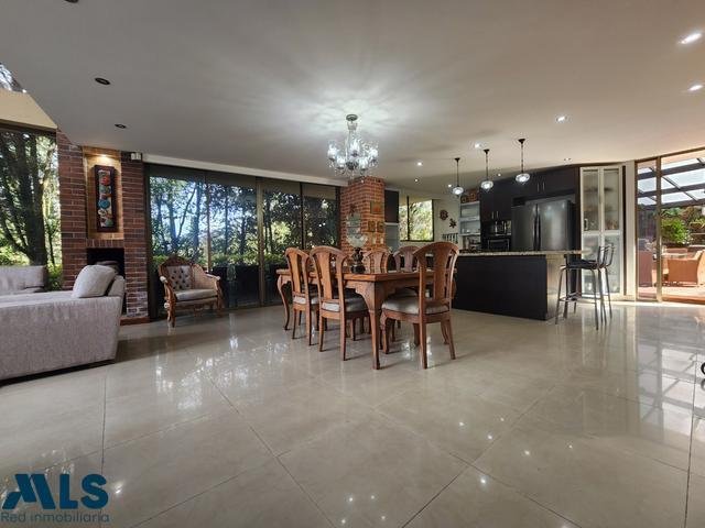 House in Medellín, Antioquia, Colombia 5 - 16208327