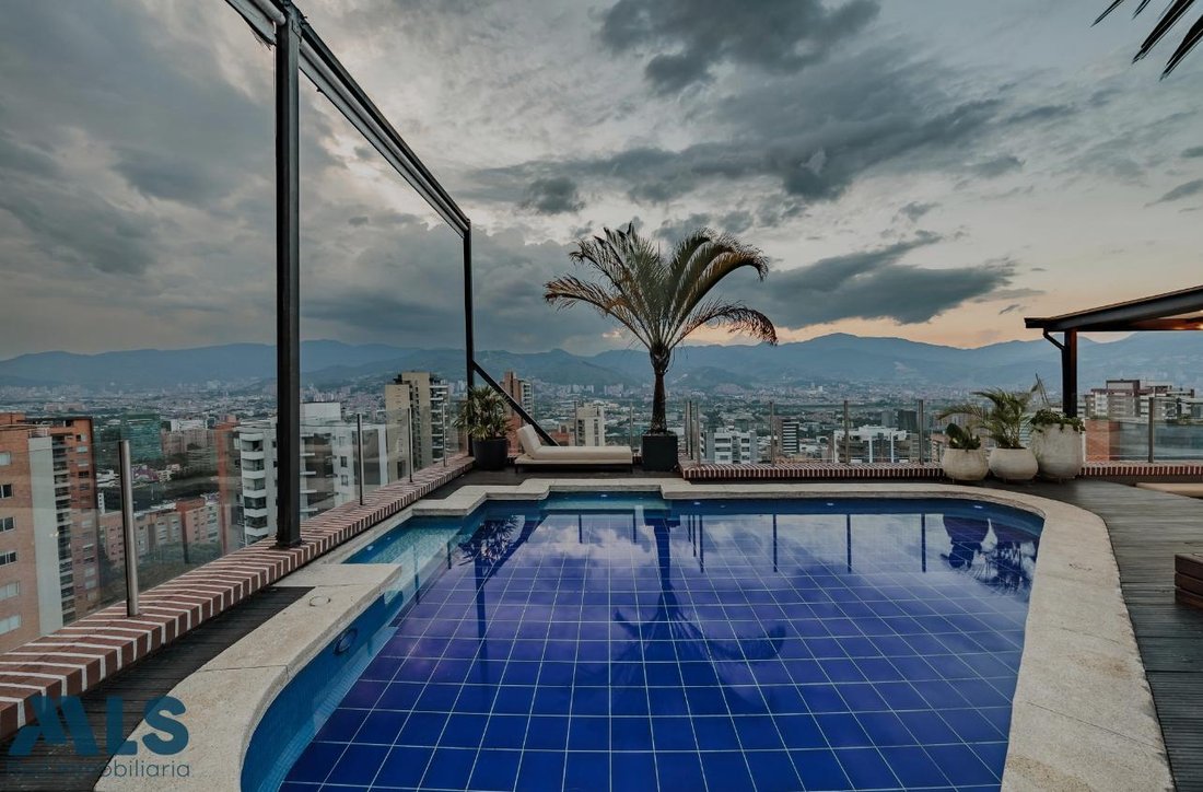 Apartment in Medellín, Antioquia, Colombia 1 - 16208488