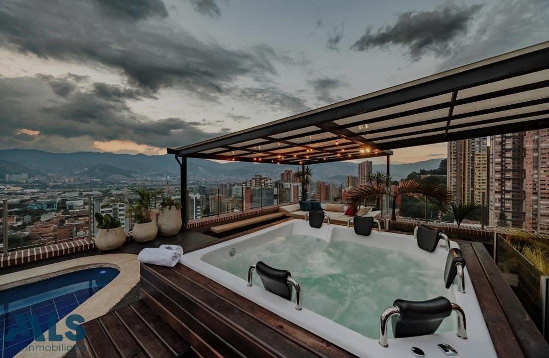 Apartment in Medellín, Antioquia, Colombia 3 - 16208488
