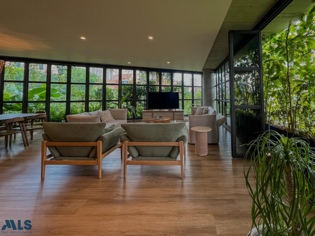 Apartment in Medellín, Antioquia, Colombia 2 - 16208346