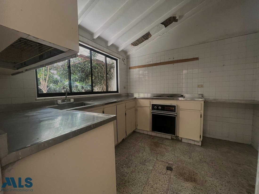 House in Medellín, Antioquia, Colombia 5 - 16208304