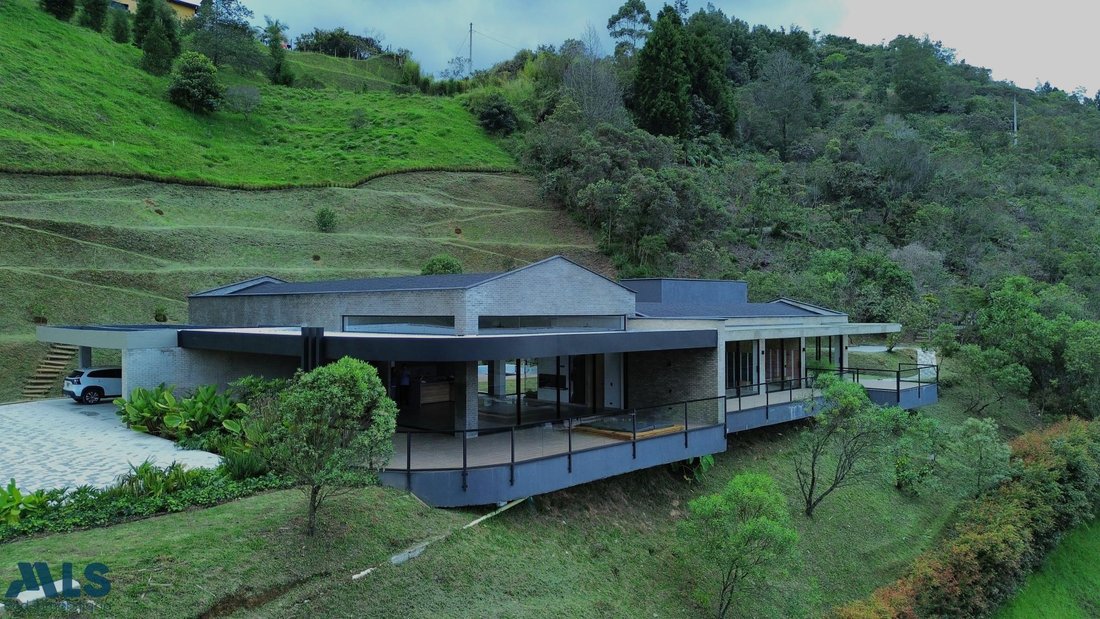 House in Rionegro, Guarne, Colombia 1 - 16208590