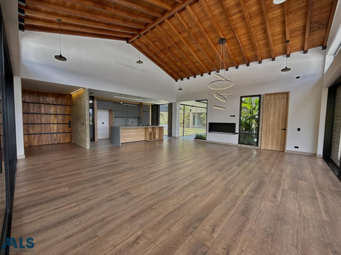 House in Rionegro, Guarne, Colombia 2 - 16208590