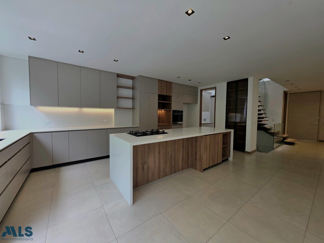 House in Envigado, Antioquia, Colombia 5 - 16208857