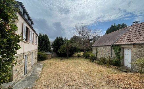 House in Pleumeur-Bodou, Brittany, France 1