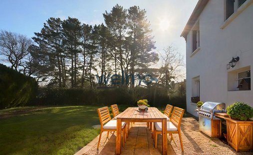 House 379m² Living Space, Great Comfort And Geothermal Energy