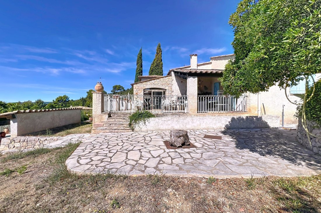 Villa in Centre Ancien, Draguignan, France 5 - 16119587