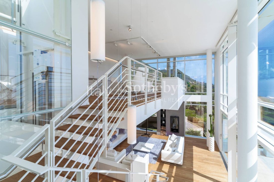 House in Gardone Riviera, Lombardy, Italy 4 - 14215852
