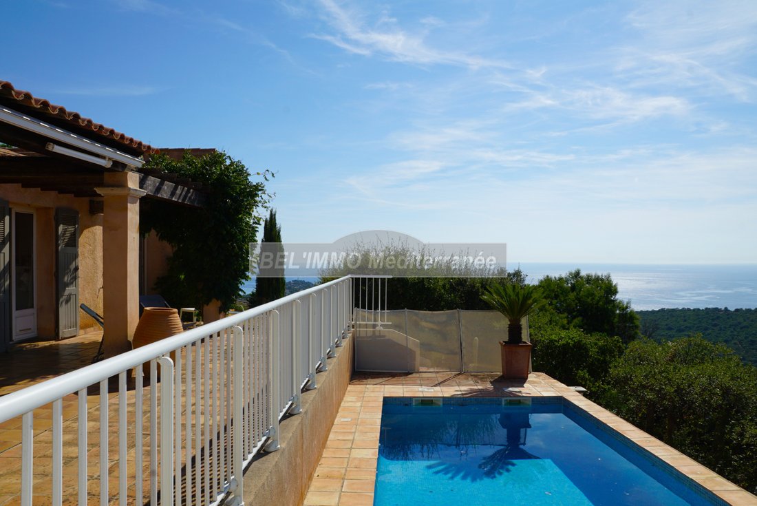 Villa in Sud, Cavalaire-sur-Mer, France 2 - 16176884
