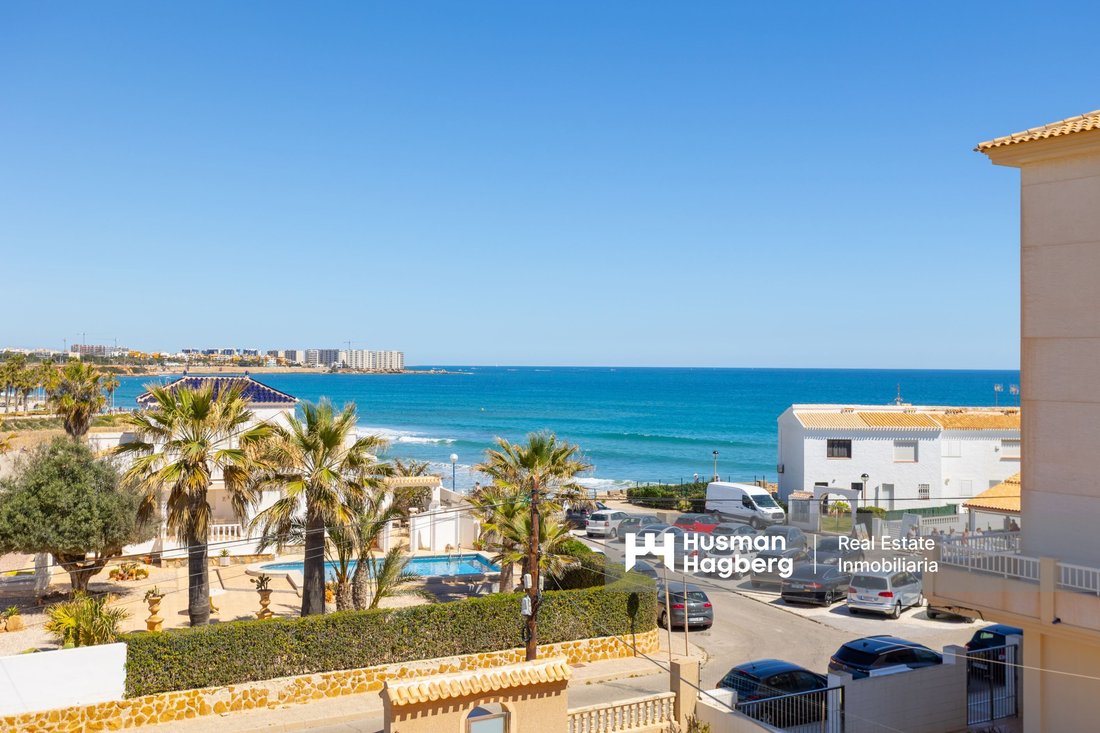 Villa in La Zenia, Orihuela, Valencian Community 2 - 15446330