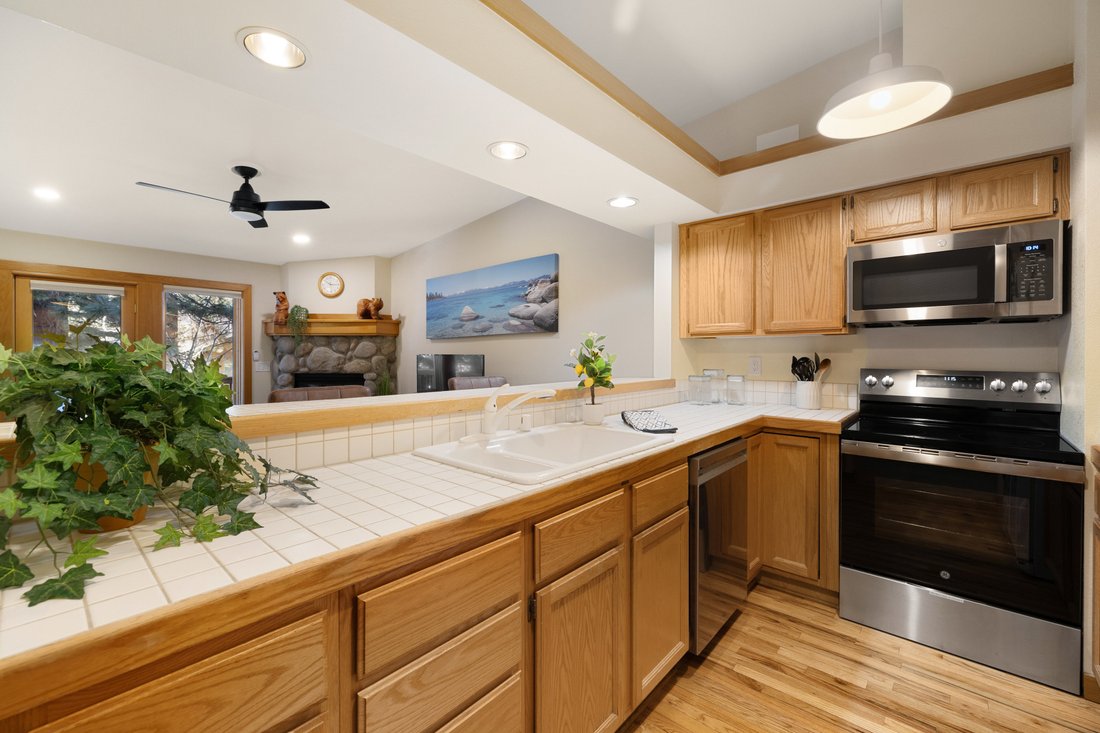 Condo in Incline Village, Nevada, United States 5 - 15155434