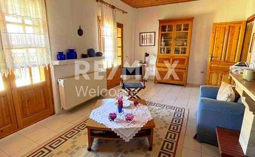 House in Pallini Municipal Unit, Macedonia and Thrace, Greece 1