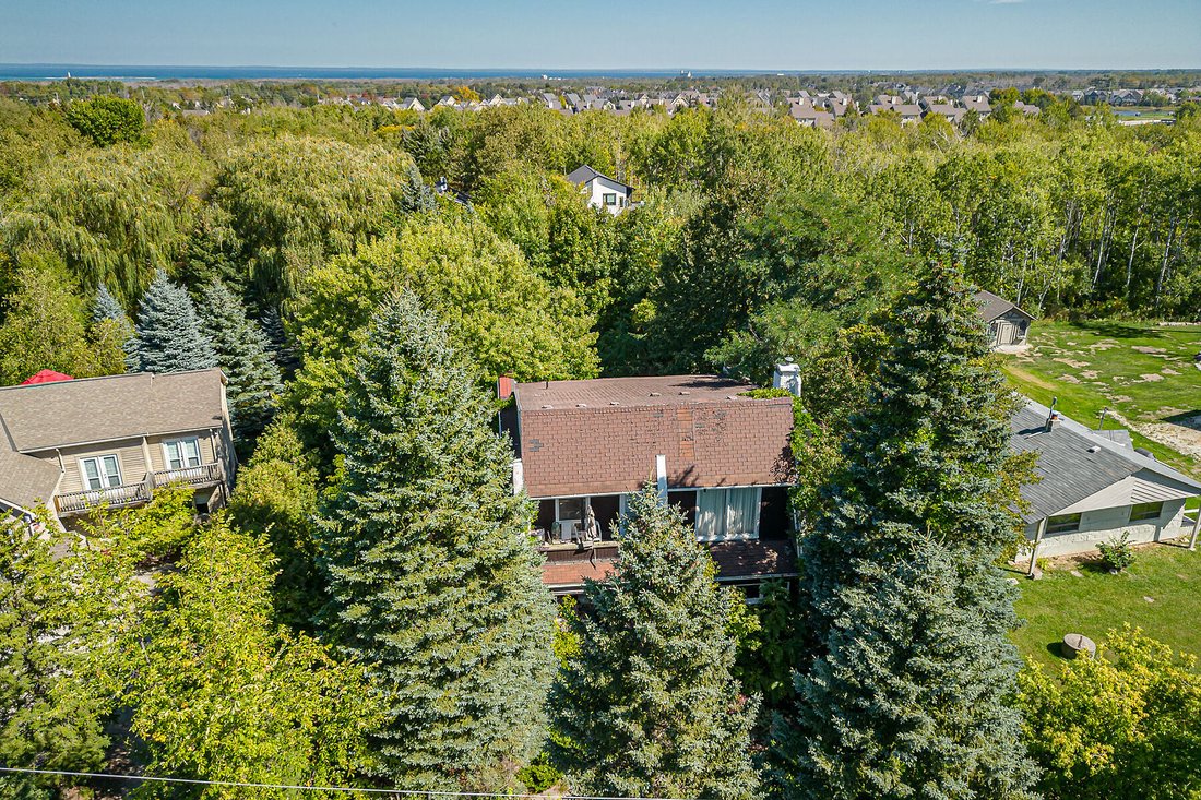House in Blue Mountains, Ontario, Canada 1 - 16209160