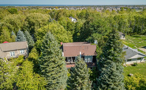 House in Blue Mountains, Ontario, Canada 1