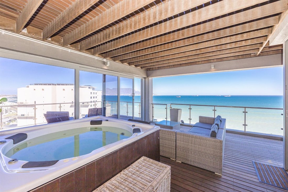 Apartment in West Beach, Cape Town, Western Cape 1 - 16211884