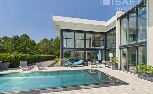 House in Mérignac, Nouvelle-Aquitaine, France 1
