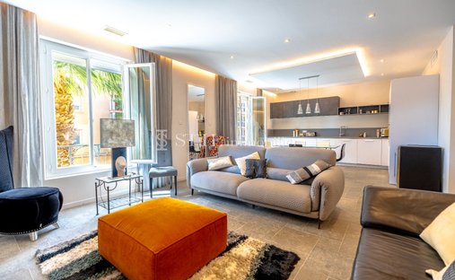 Apartment in Ville-Les Saquedes-Le Bouillonnet, Sainte-Maxime, France 1