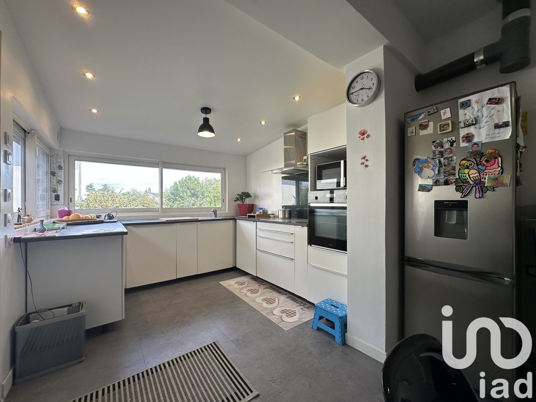House in Vitry-sur-Seine, Ile-de-France, France 2 - 16212331