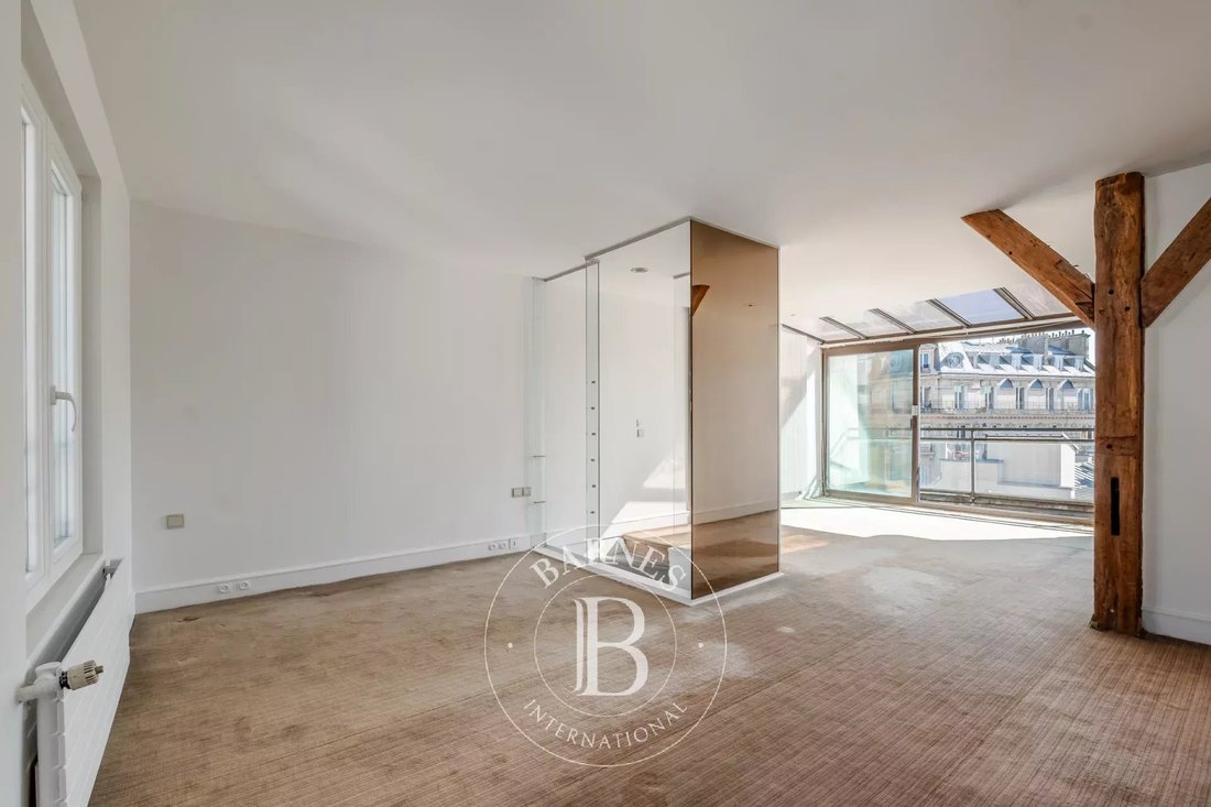 Apartment in Saint Thomas d'Aquin, Paris 7e Arrondissement, Paris 4 - 16215715