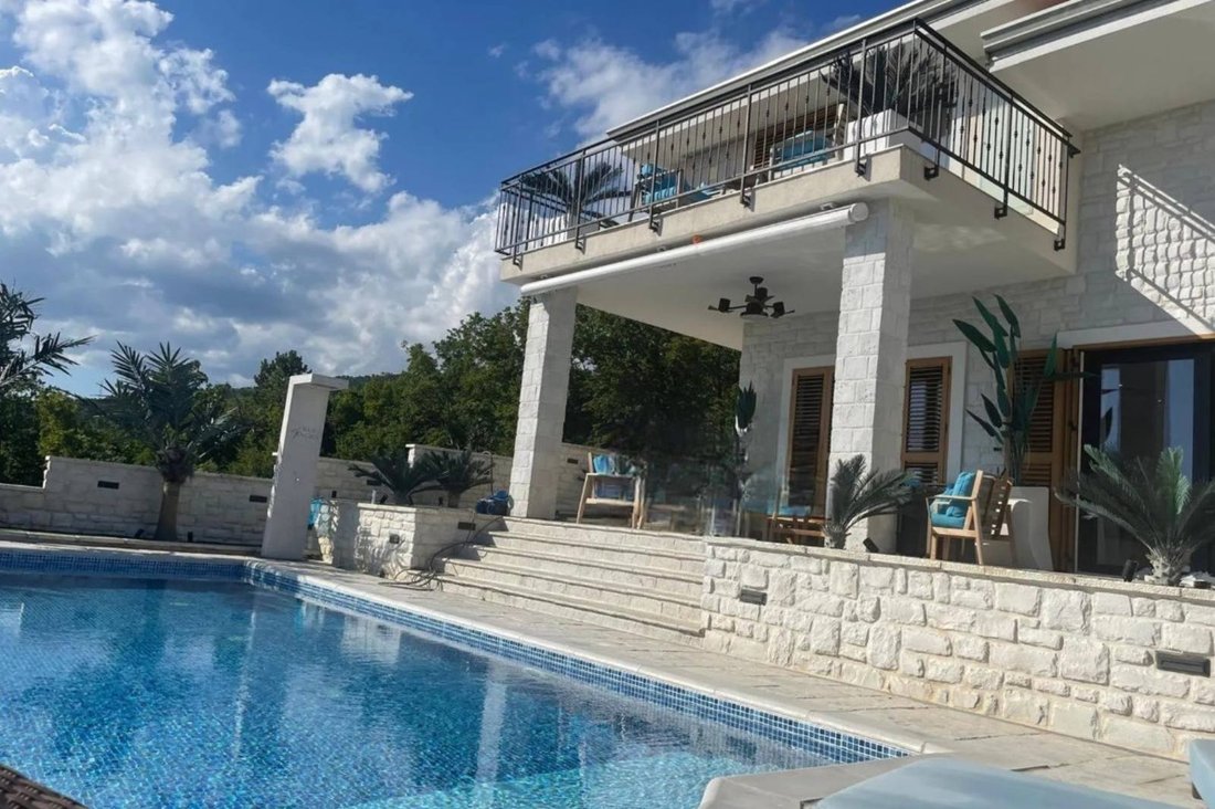 Villa in Grad Crikvenica, Primorje-Gorski Kotar County, Croatia 4 - 16218328
