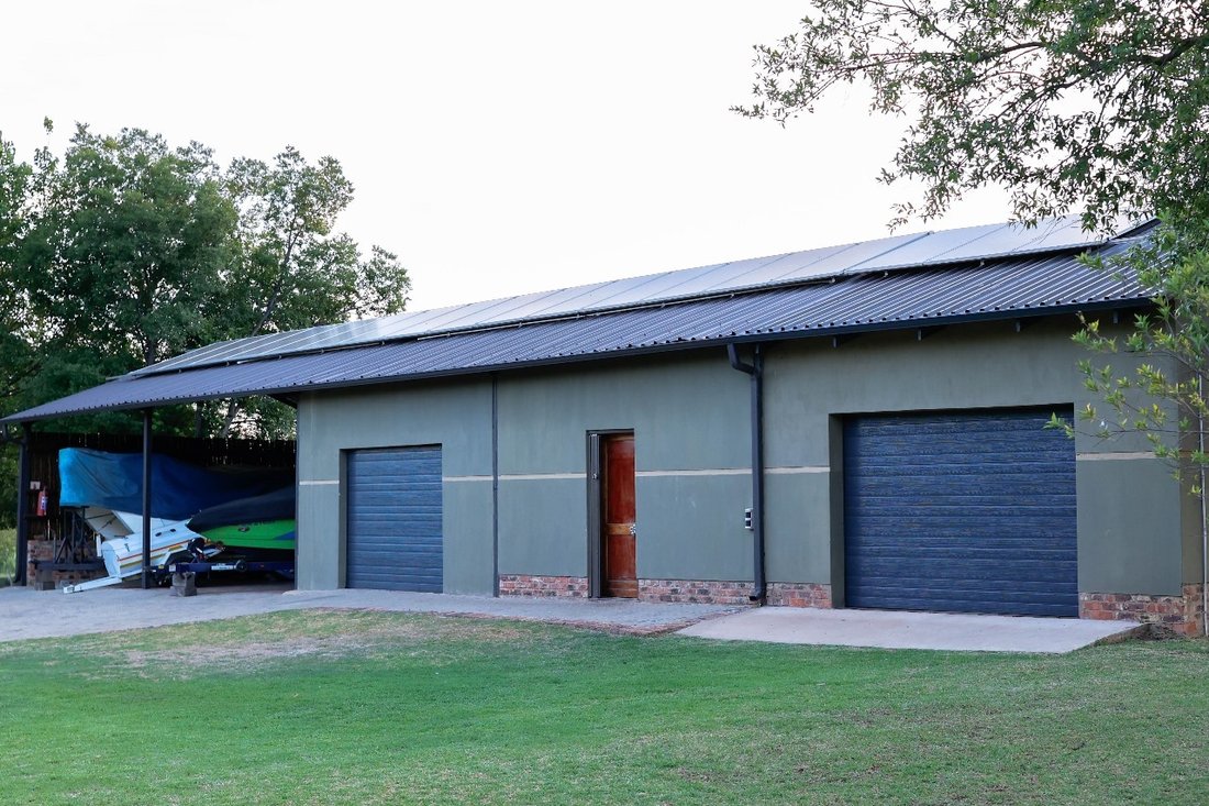 Farm Ranch in Vanderbijlpark, Gauteng, South Africa 4 - 16210432
