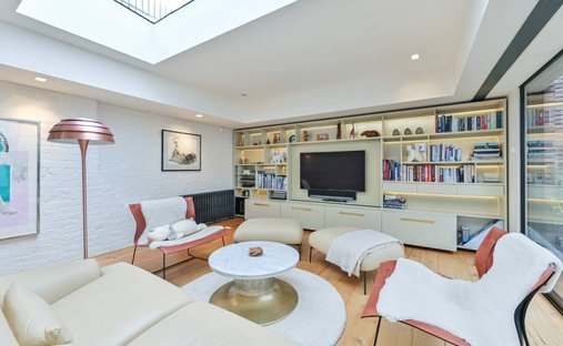 Apartment in South Kensington, Kensington And Chelsea, England 1