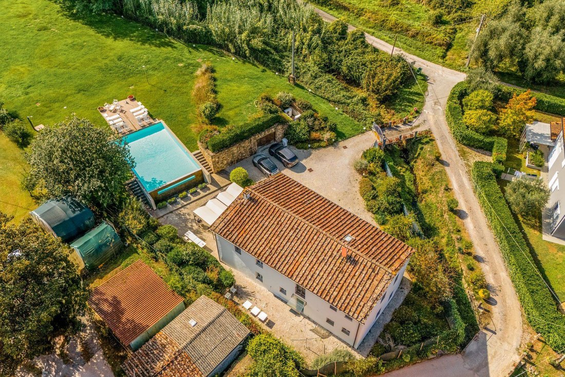 Villa in Saint Mary del Giudice - San Lorenzo a Vaccoli, Lucca, Tuscany 5 - 15054803