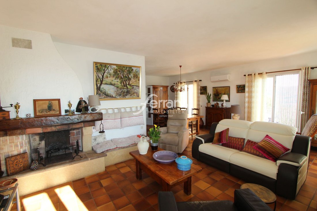 Villa in Flayosc, Provence-Alpes-Côte d'Azur, France 4 - 16209901