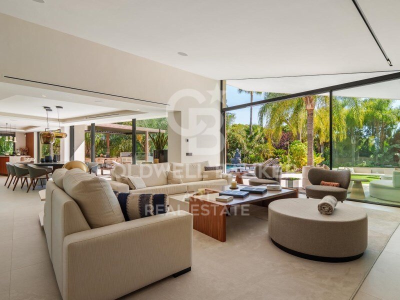 House in Elviria-Cabopino, Marbella, Spain 5 - 16211571
