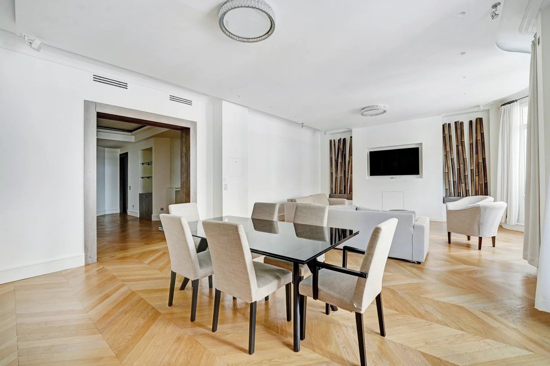 Apartment in Porte Dauphine, Paris 16e Arrondissement, Paris 3 - 16209378