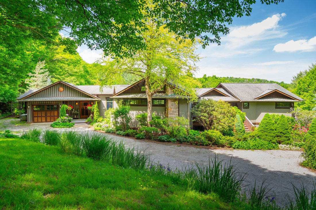 House in Floyd, Virginia, United States 1 - 16210285