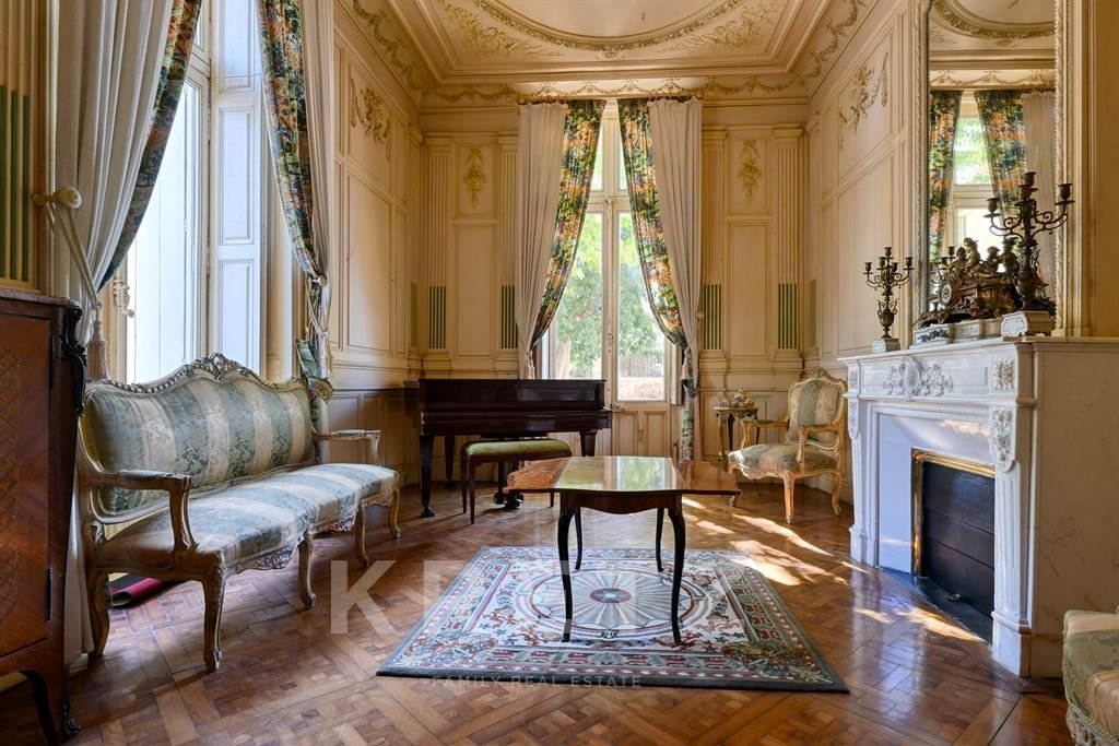 A Loire-Inspired Castle Where Time Stands Still Near Sunlit Shores