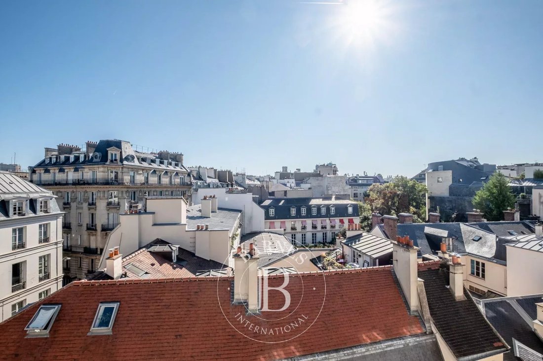 Apartment in Saint Thomas d'Aquin, Paris 7e Arrondissement, Paris 2 - 16215715