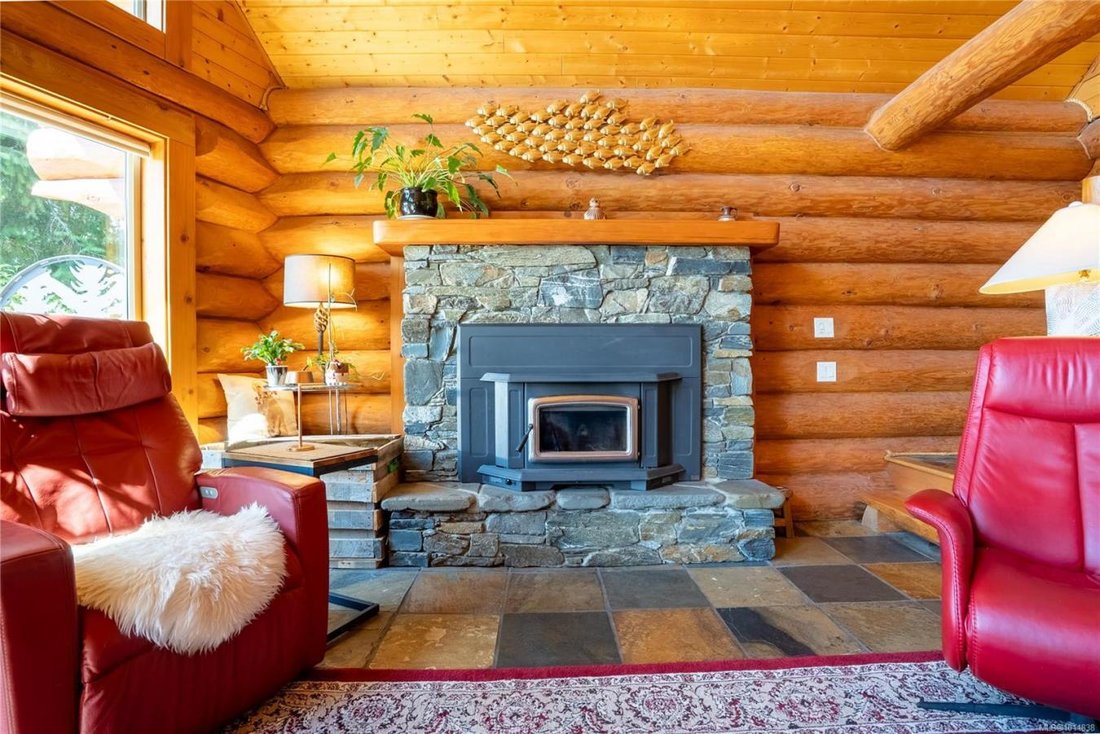 House in Lake Cowichan, British Columbia, Canada 5 - 16214047