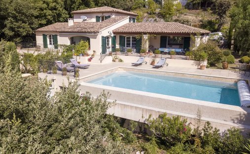 Villa in Grasse, Provence-Alpes-Côte d'Azur, France 1