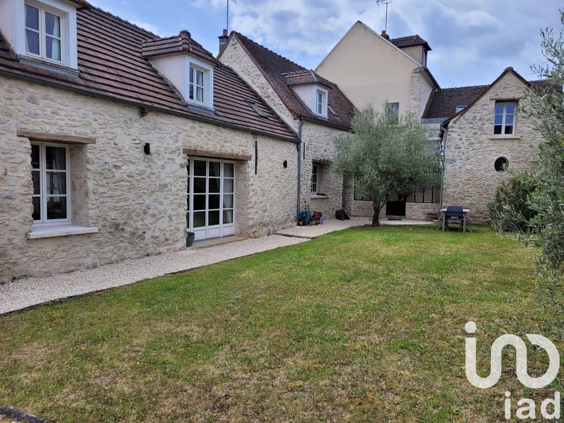 House in Senlis, Hauts-de-France, France 1 - 16211228