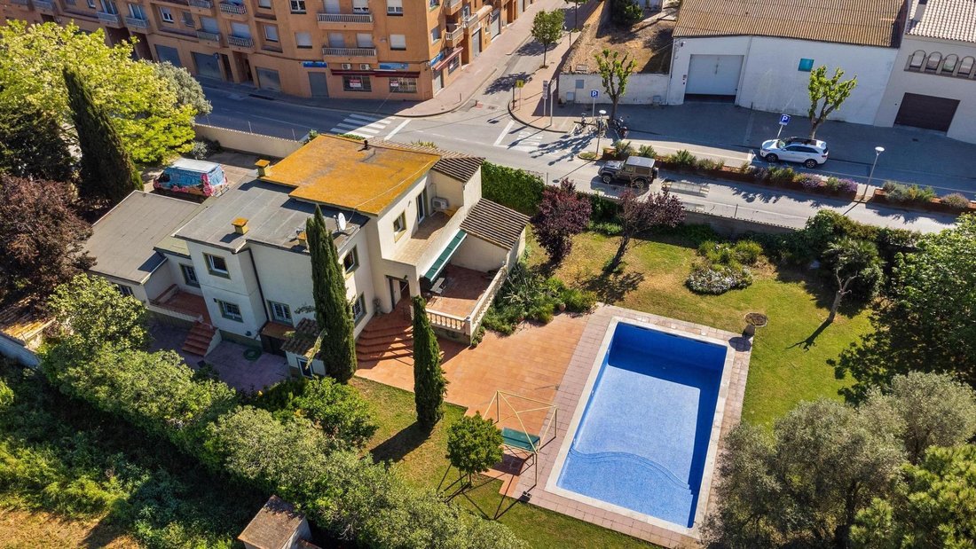 Villa in Sant Pere Pescador, Catalonia, Spain 4 - 16211402