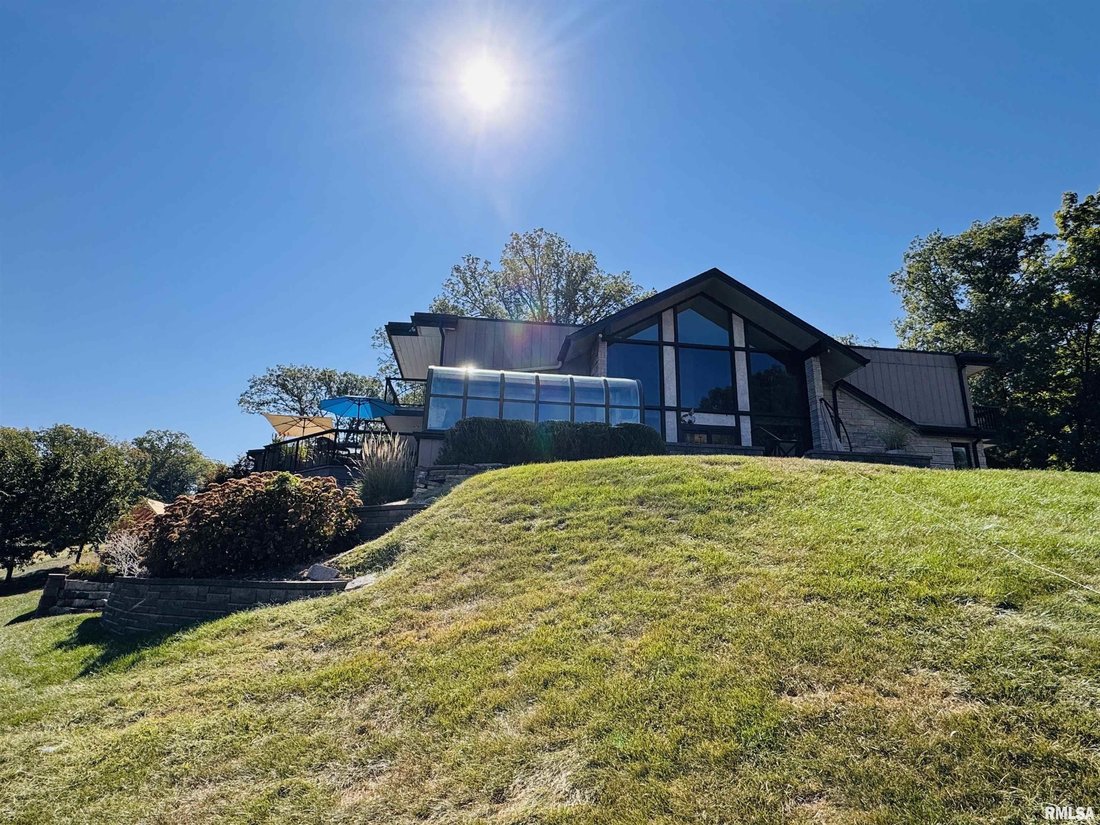 House in Cuba, Illinois, United States 4 - 16214127