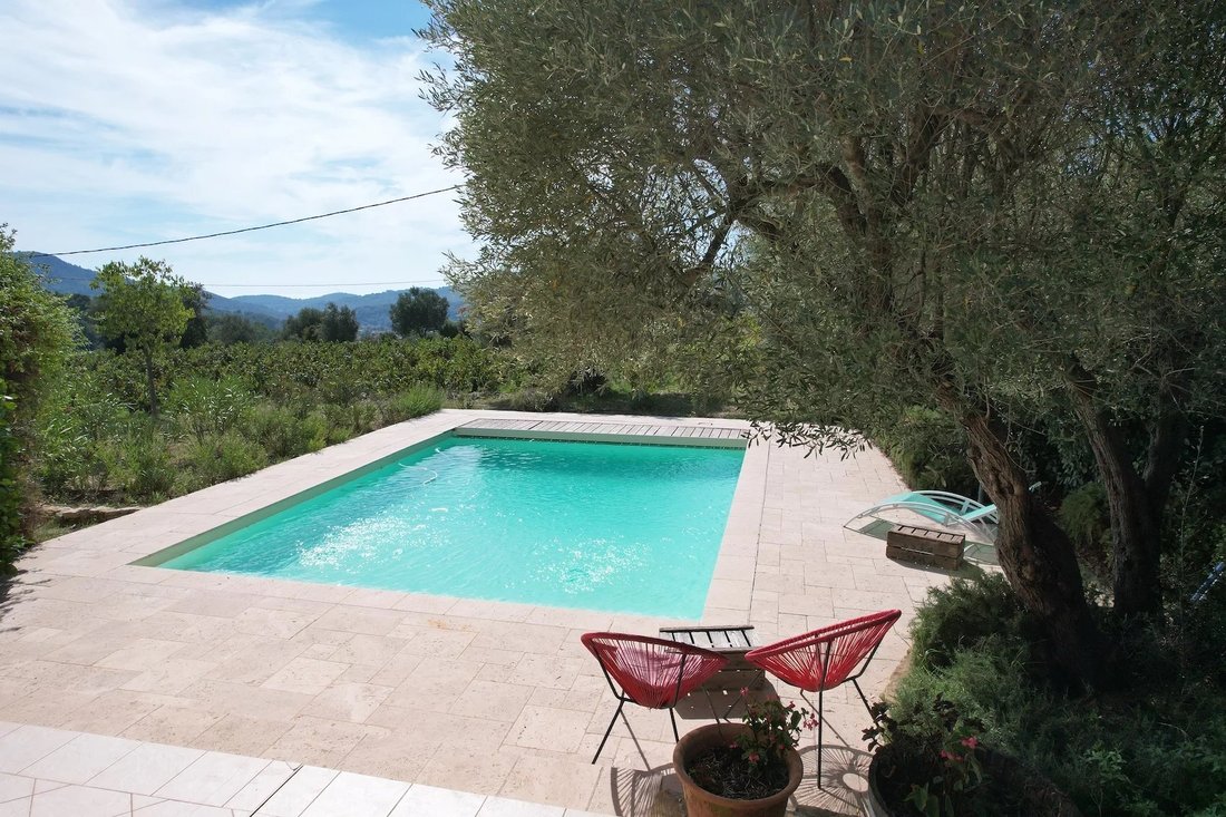 Villa in Les Freres-Les Cancades-Les Ginestes, Le Beausset, France 2 - 16119147