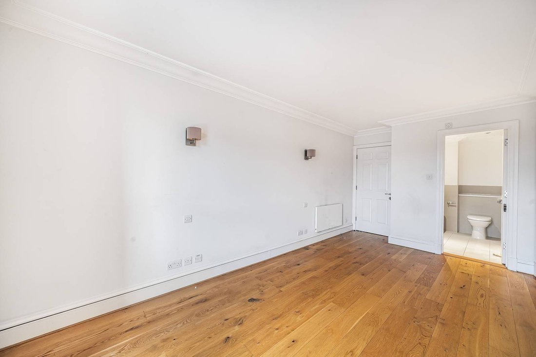 Apartment in Campden Hill, Kensington And Chelsea, England 4 - 16211586