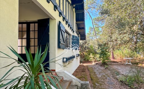 Villa in Le Moulleau-Les Abatilles, Arcachon, France 1