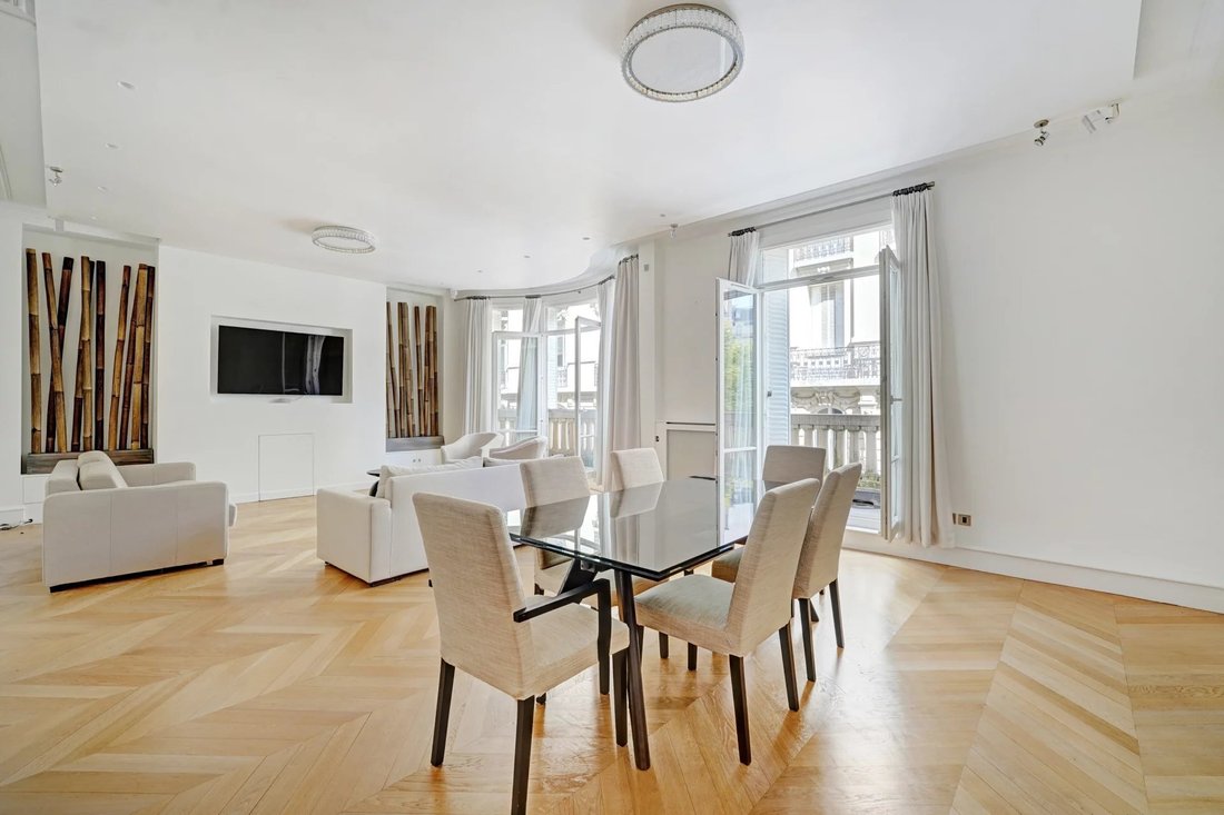 Apartment in Porte Dauphine, Paris 16e Arrondissement, Paris 2 - 16209378