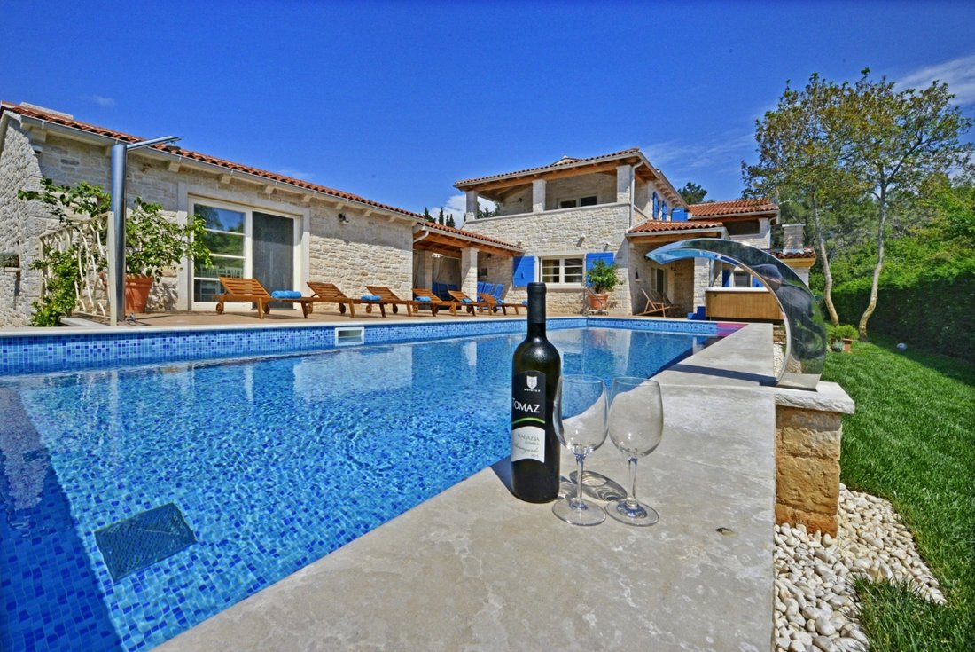 Villa in Porec, Istria County, Croatia 1 - 16216989