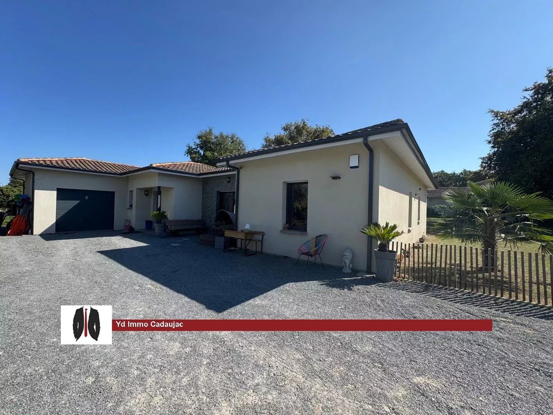 House in Cadaujac, Nouvelle-Aquitaine, France 2 - 16209847