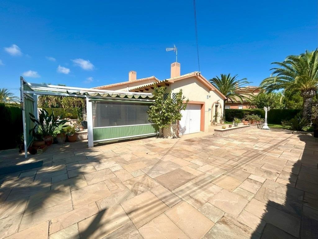 Villa in Cabo Roig, Orihuela, Valencian Community 5 - 16219186