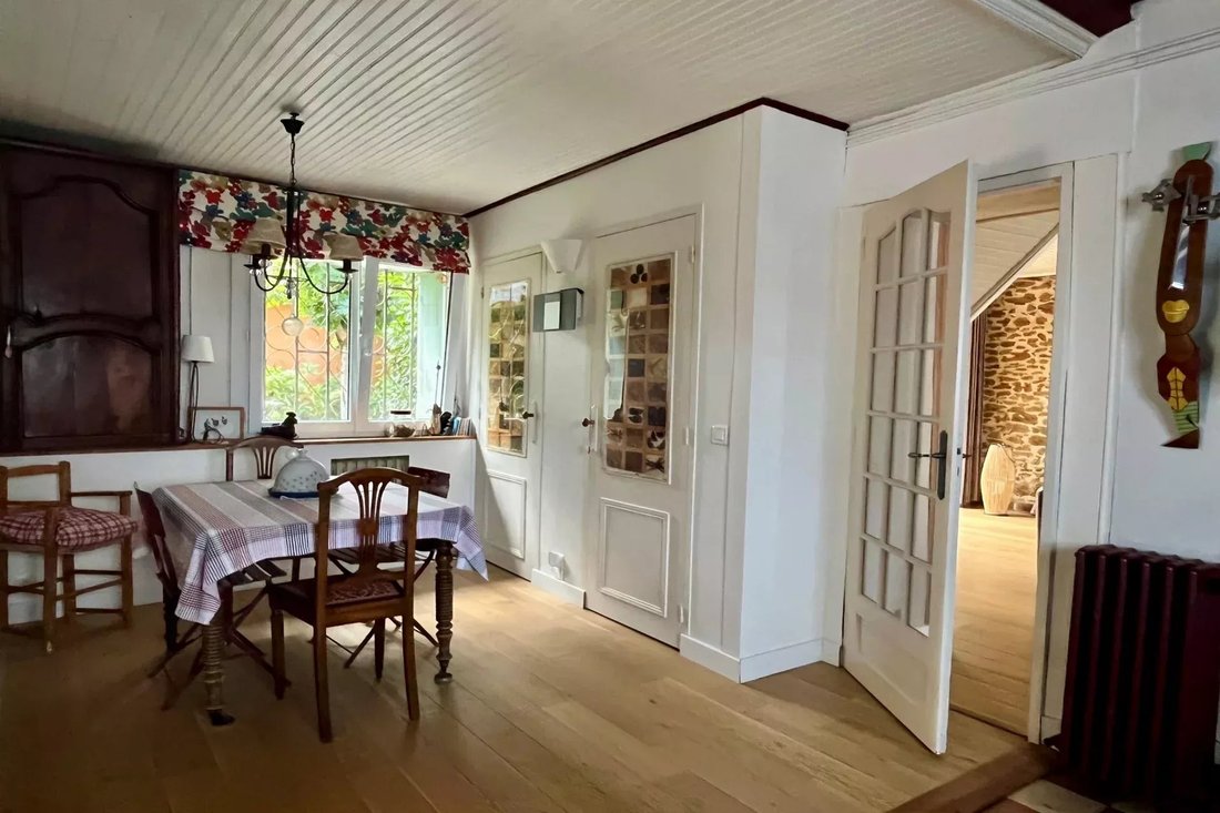 House in Saint-Selve, Nouvelle-Aquitaine, France 3 - 15605562