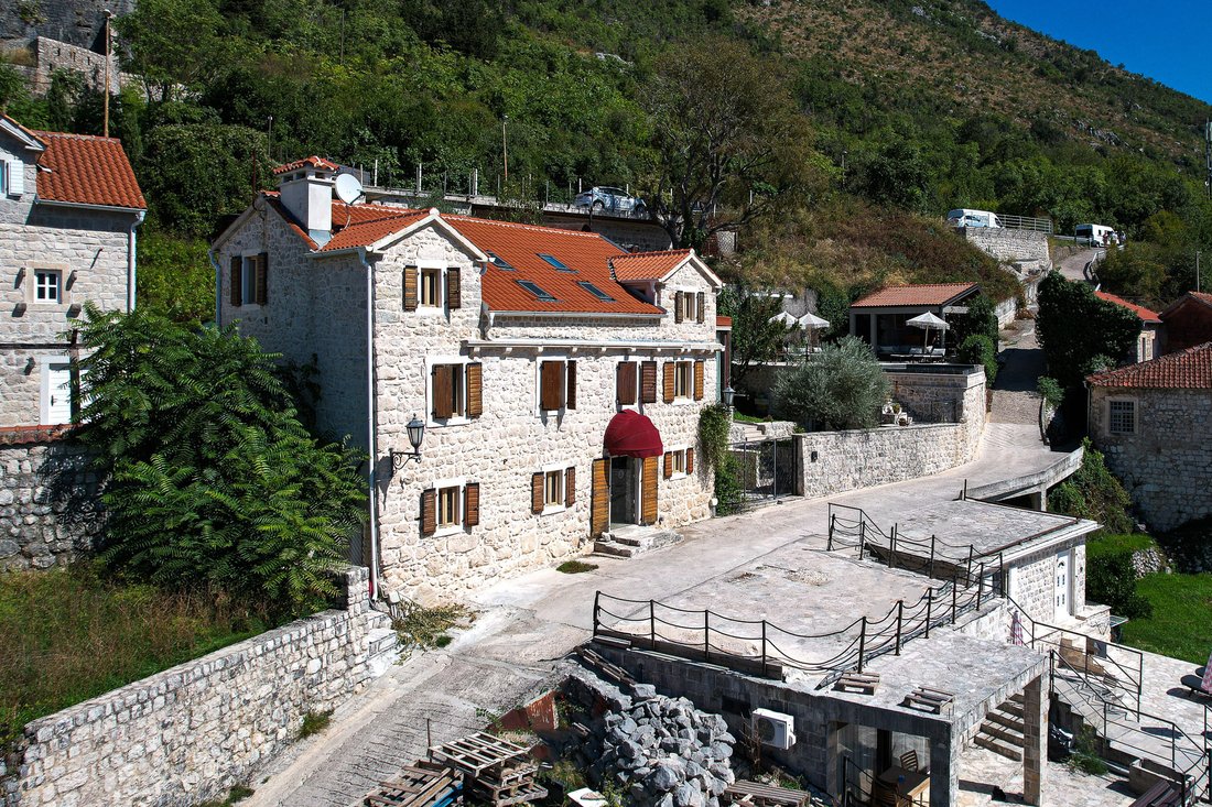 Villa in Perast, Kotor Municipality, Montenegro 3 - 16215061