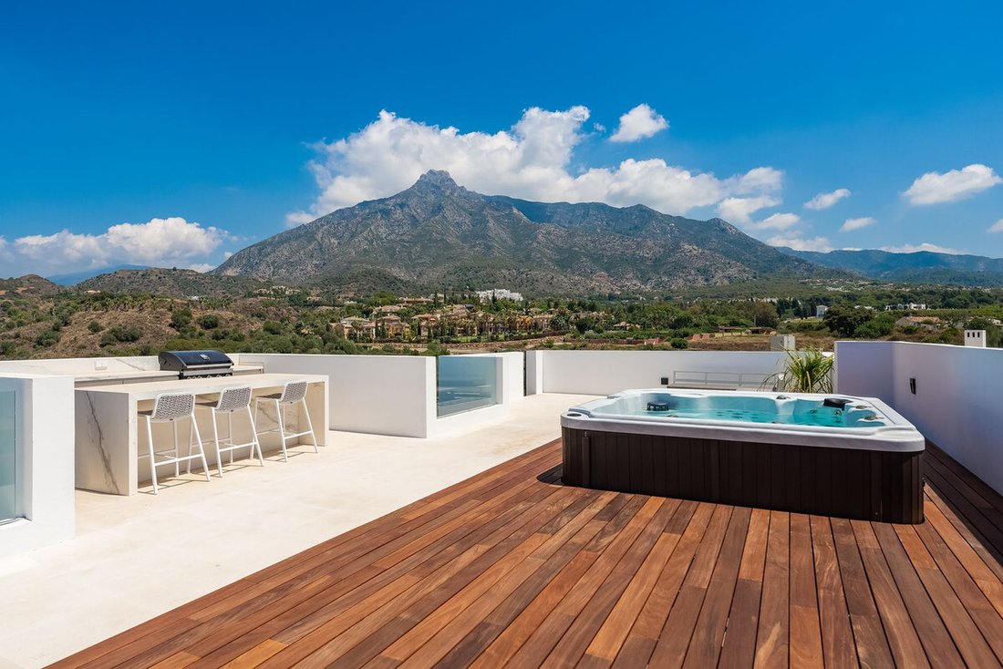 Villa in Puerto Banus, Marbella, Spain 4 - 16209960